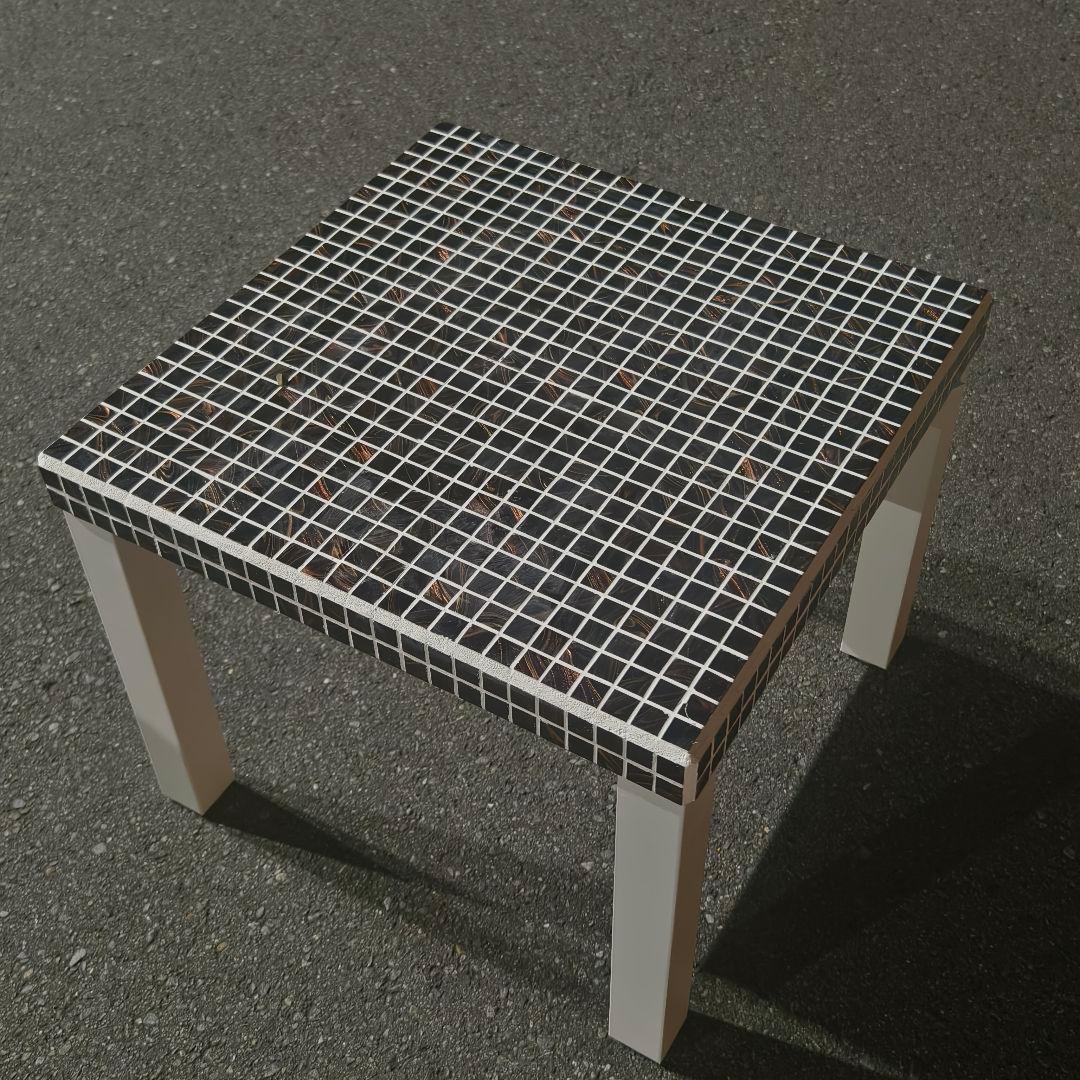 サイドテーブル　ガラスタイル