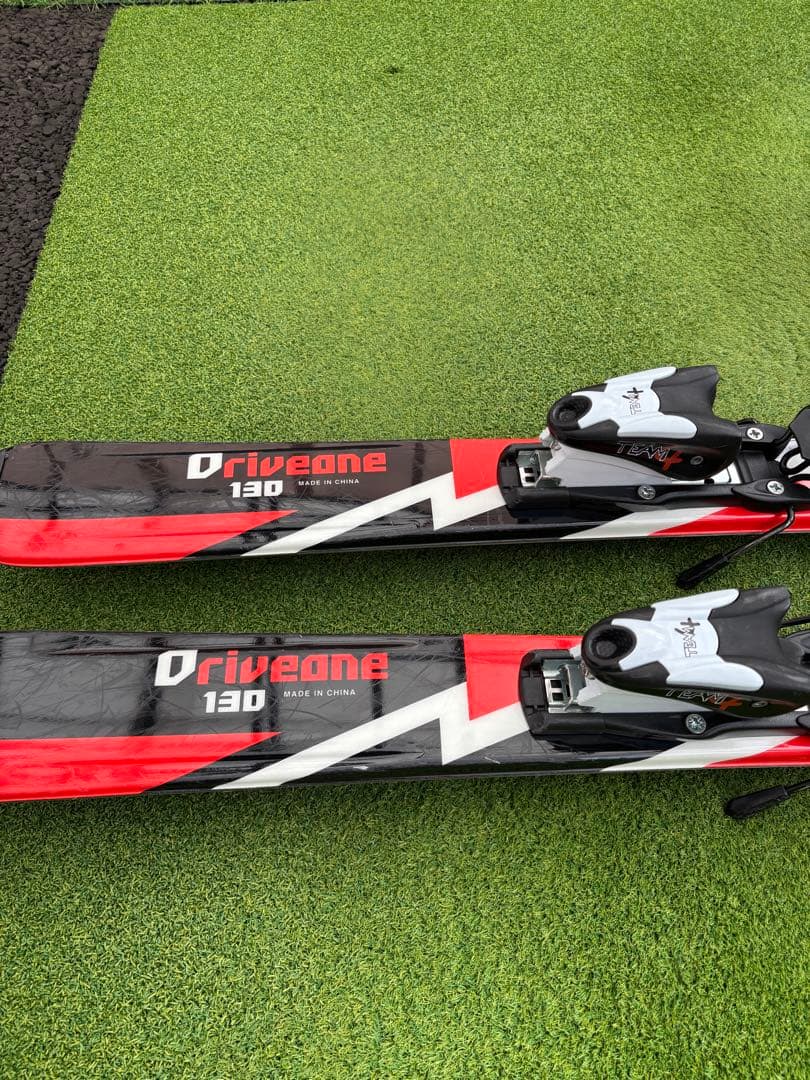 ジュニア用　スキー板（130）+ブーツのセット