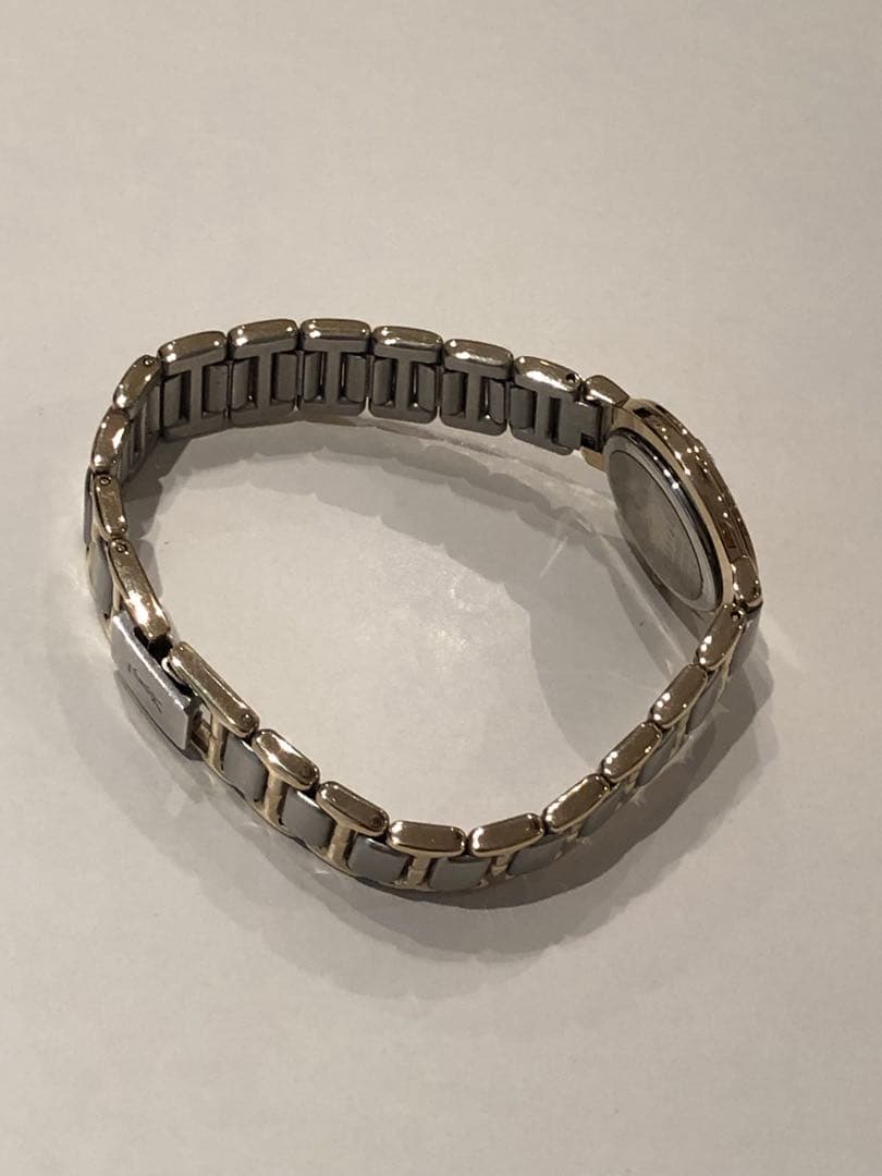 YSL イヴ・サンローラン　腕時計 2200-229789Y【電池交換済】