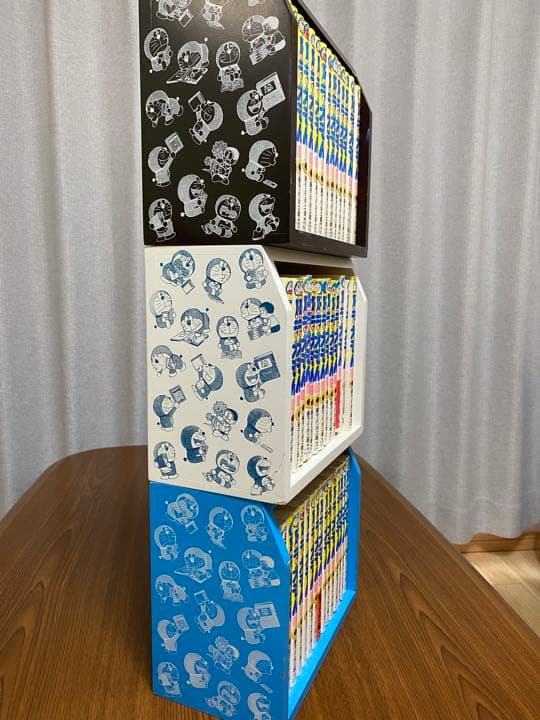 ブックスタンド　ドラえもん　マンガ　収納　本棚　ケース　バラ売り可能