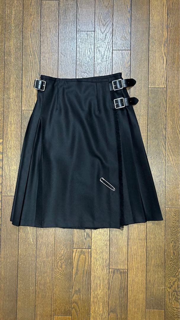 O'NEILL OF DUBLIN 牛革プリーツスカート GB10