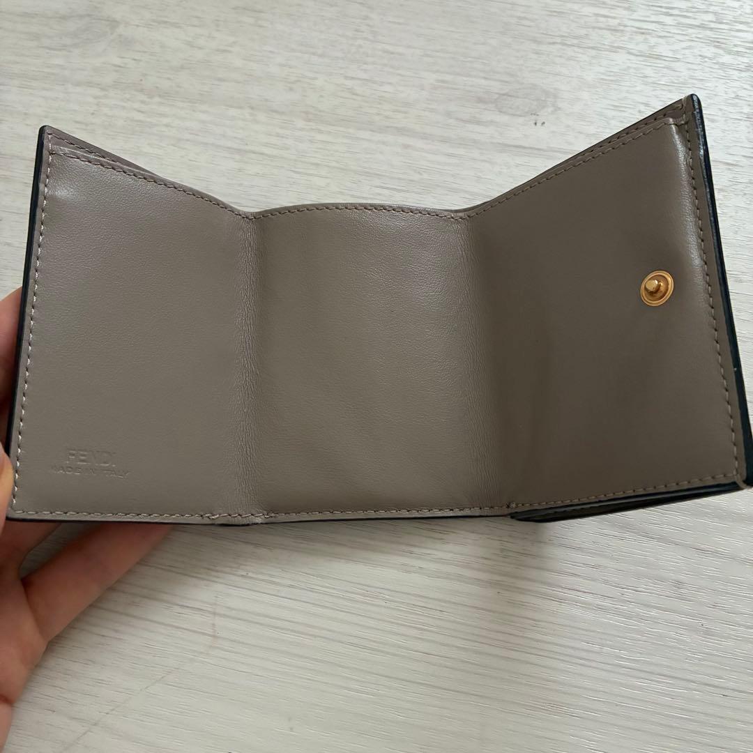 値下げしました。FENDI フェンディ 三つ折り財布