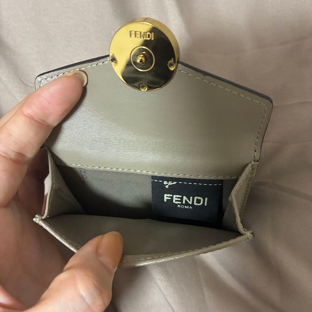 値下げしました。FENDI フェンディ 三つ折り財布