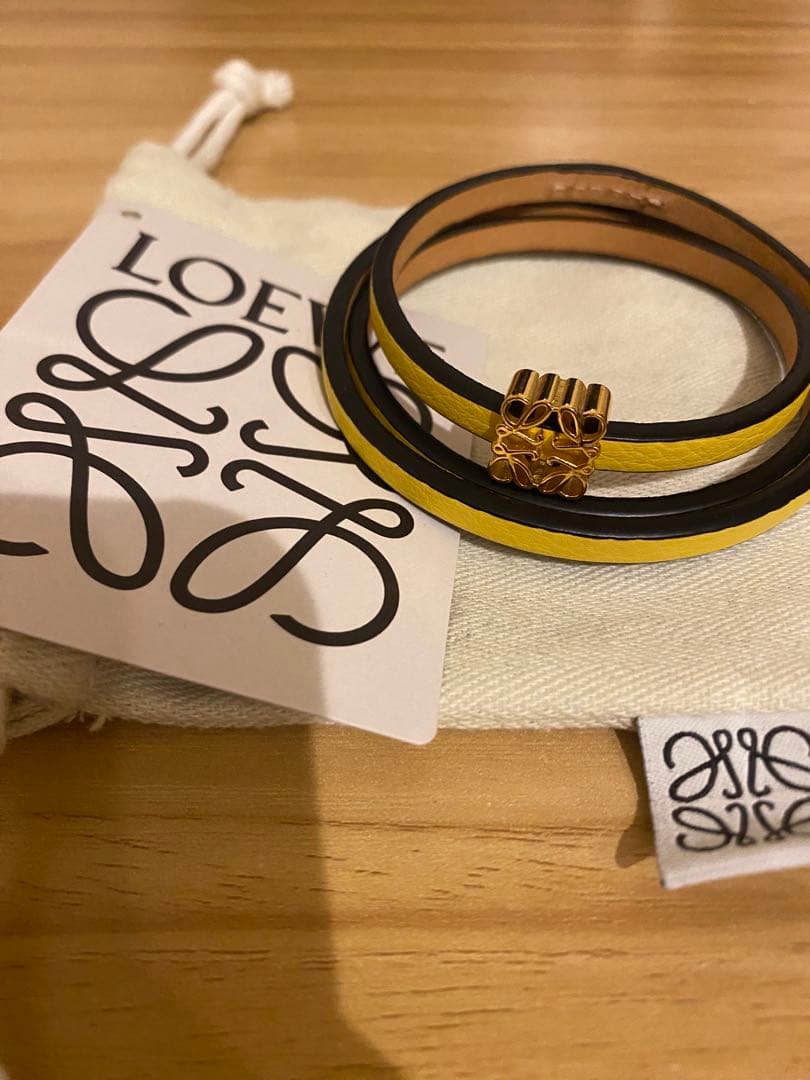 アクセサリー LOEWE TWIST BANGLE YELLOW M