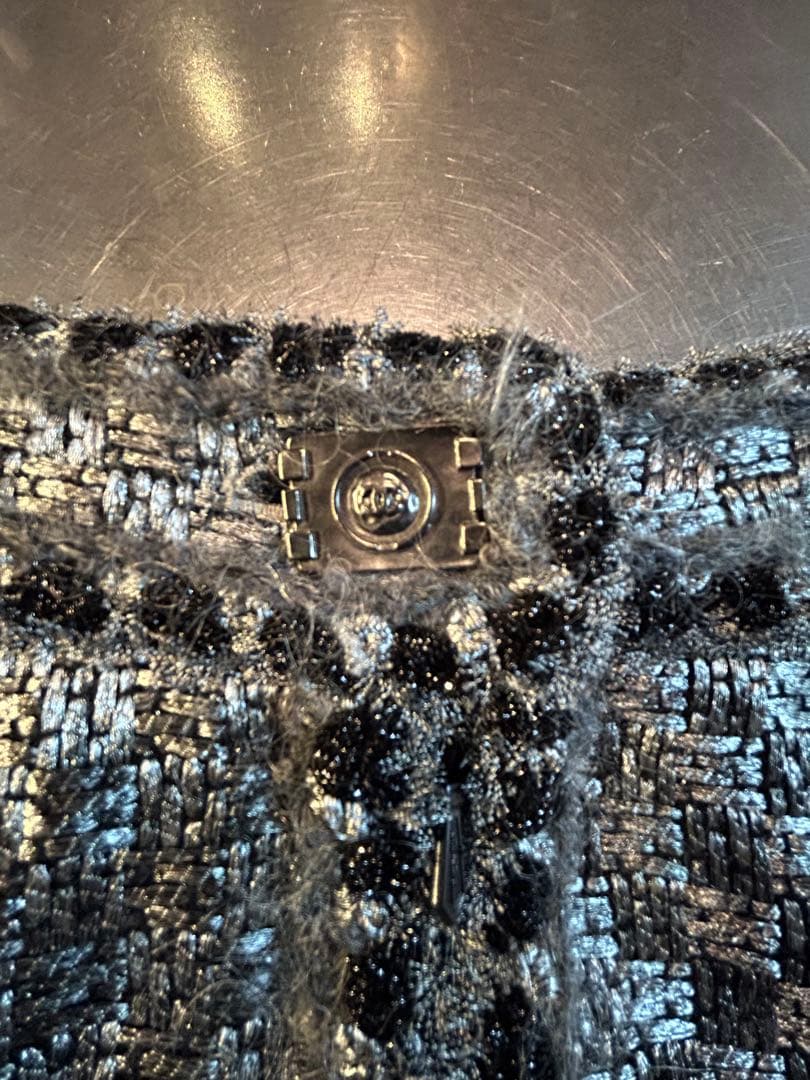 CHANEL ツイードスカート銀ラメ36サイズ　CHANEL衣装ケース・ハンガー