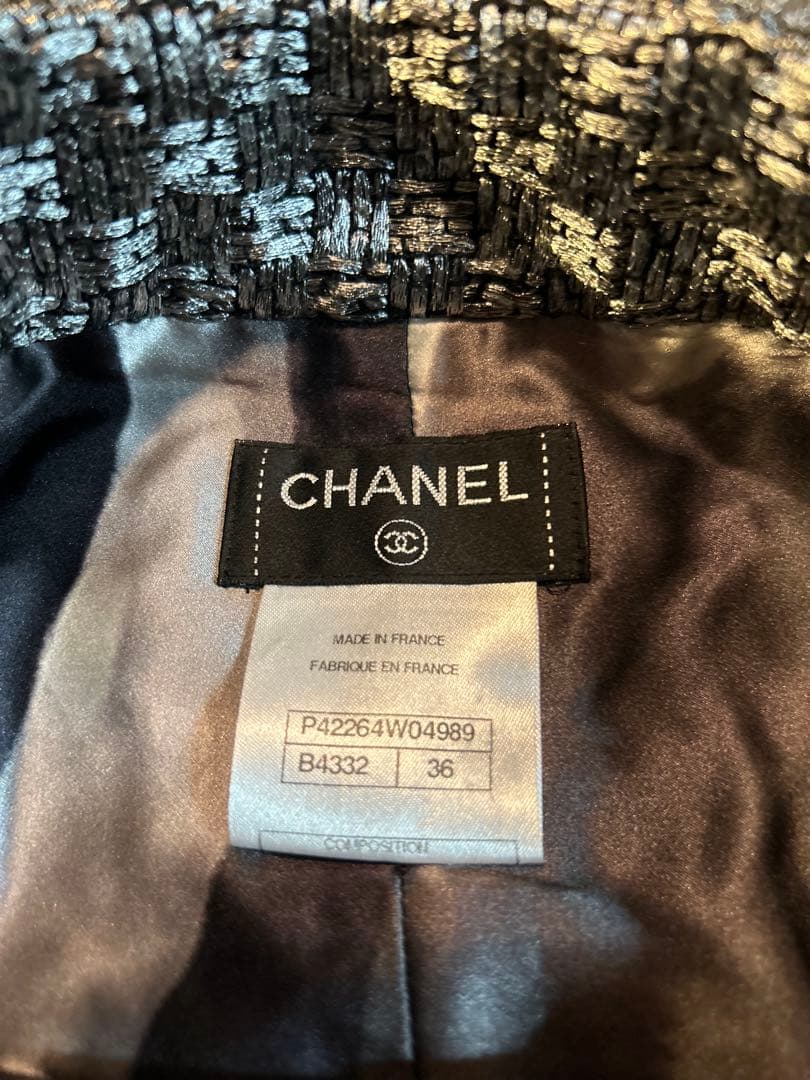 CHANEL ツイードスカート銀ラメ36サイズ　CHANEL衣装ケース・ハンガー