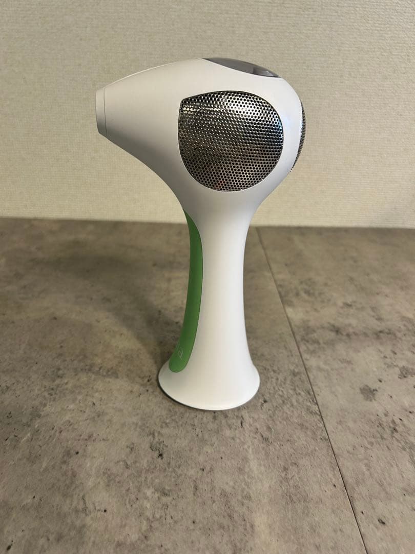 トリア 脱毛器 本体 充電器付き