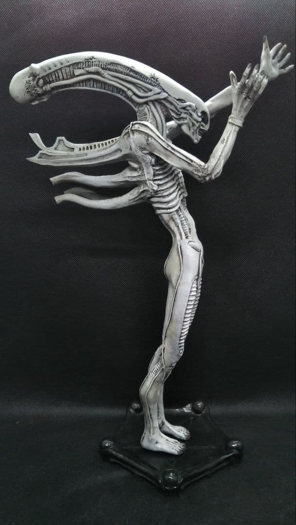 ネクロノミコンモンスター 改訂版 ギーガー プロトタイプエイリアン ゼノモーフ