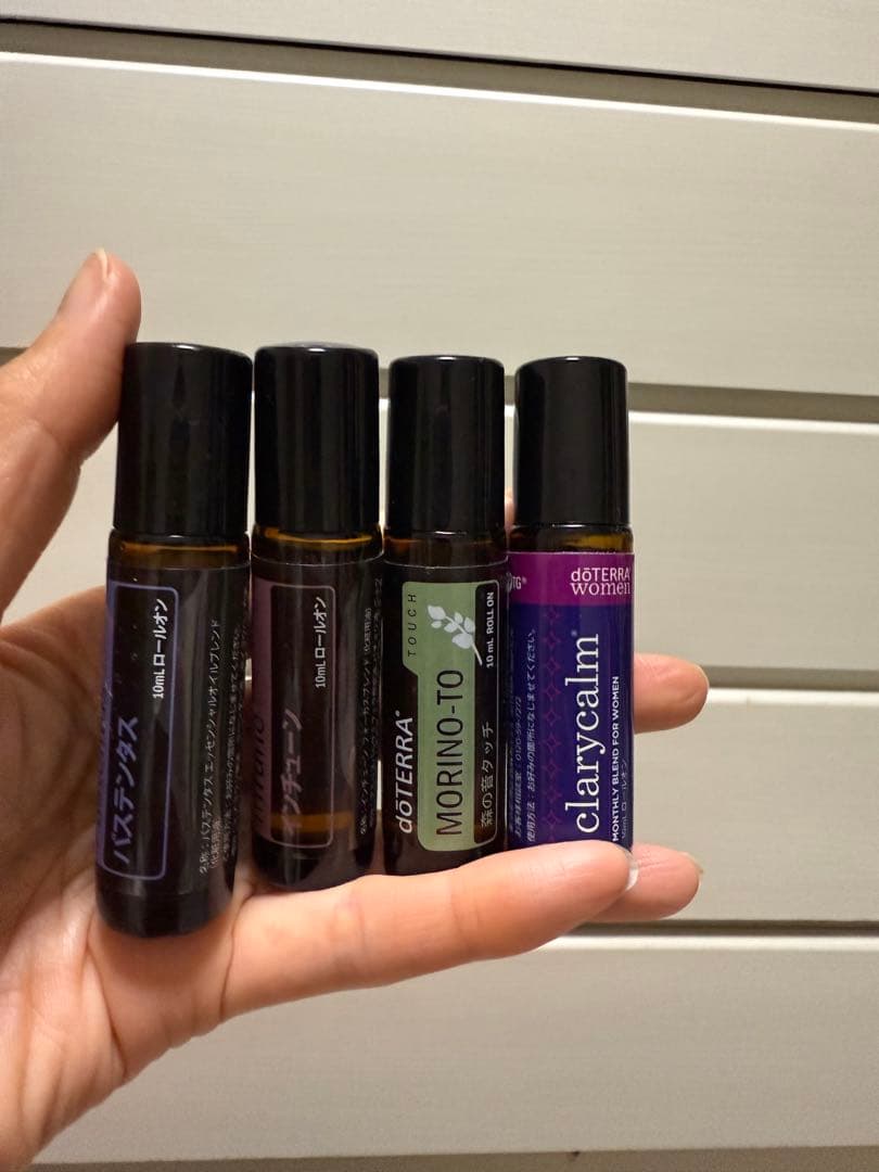 【2万円以上お得】ドテラ アロマ26本残量8割以上／セレニティー・サンダルウッド