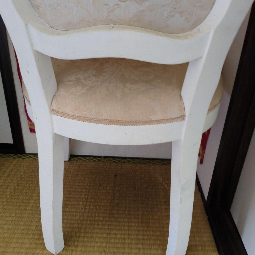 ロココ調　ホワイト クラシックチェア 使用感あり　ホワイト植木鉢金のなる木
