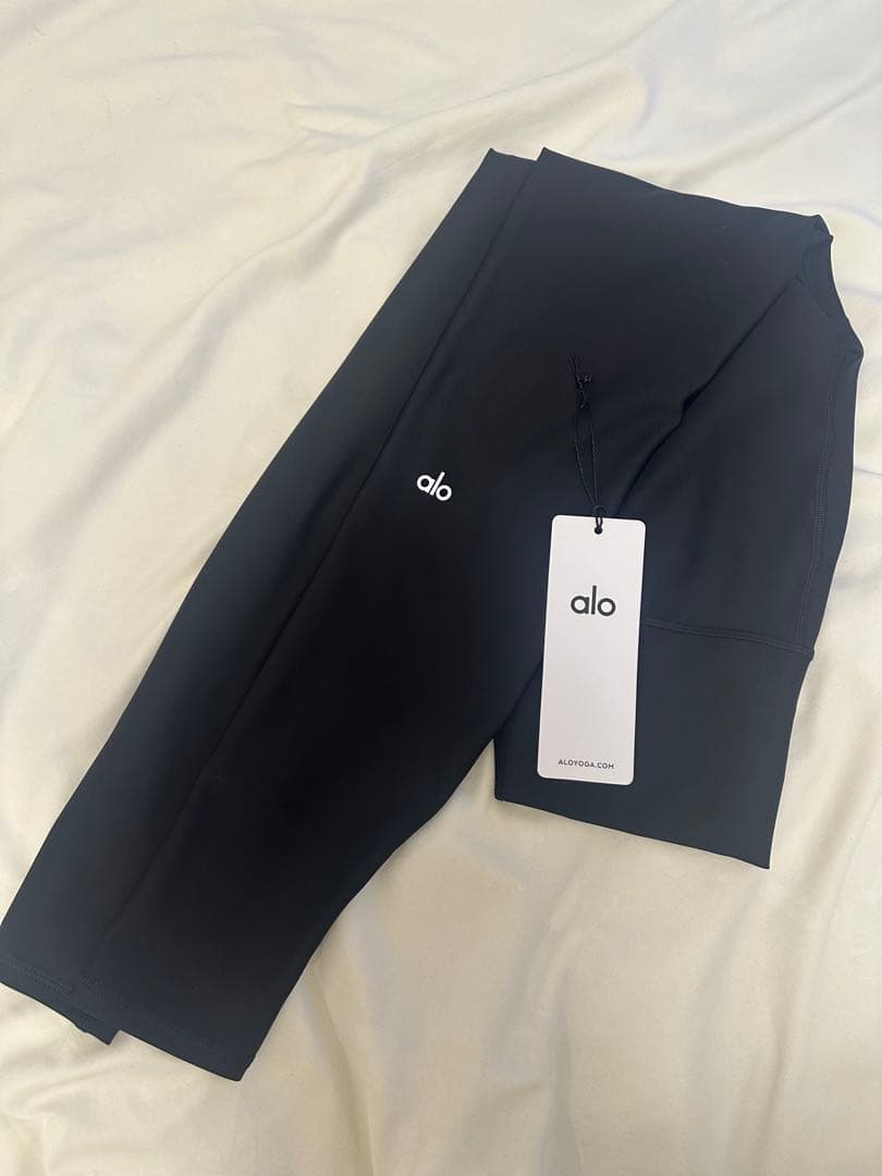 alo HIGH-WAIST AIRLIFT LEGGING S ブラック