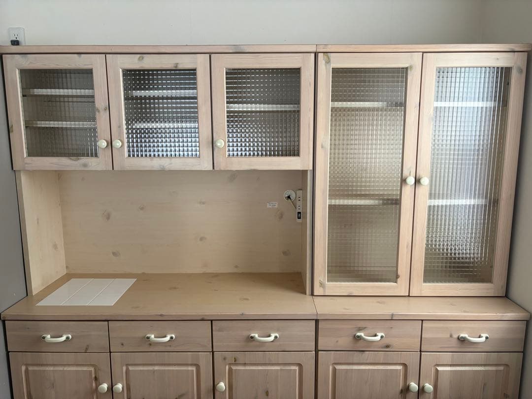 北欧パイン無垢材 フレンチカントリー 食器棚 可愛い ガラス