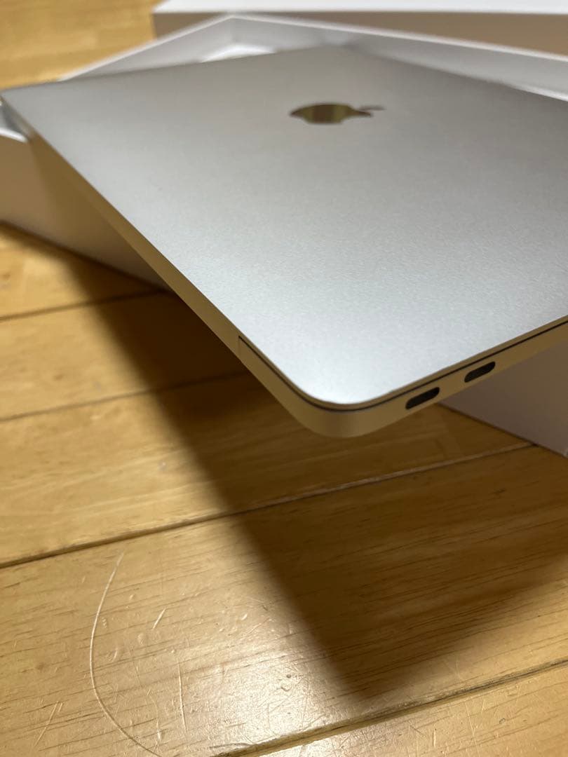 MacBookAir 13インチA1932 デュアルコアi5 128GB SSD