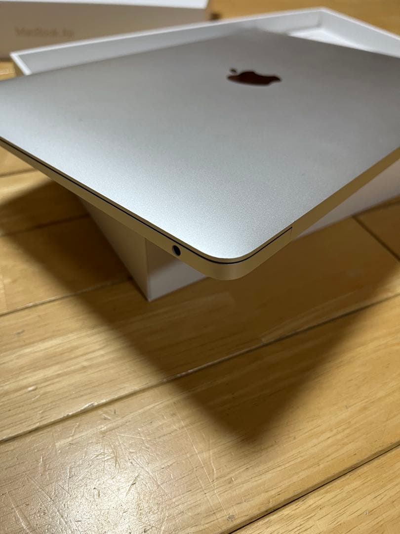 MacBookAir 13インチA1932 デュアルコアi5 128GB SSD