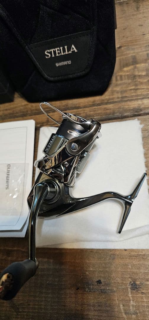 ほぼ未使用品 シマノ 22 STELLA ステラ 2500SHG