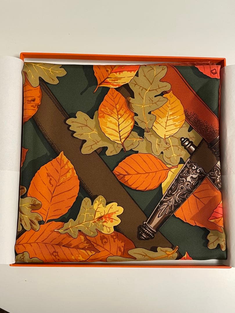 週末お値下げ(^-^)HERMES カレ90 au plus dru