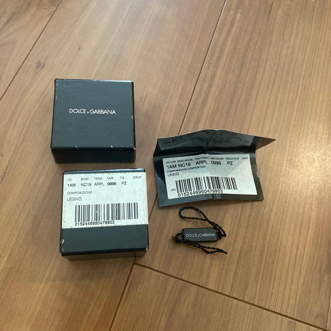 Dolce & Gabbana 黒ビーズ十字架ネックレス