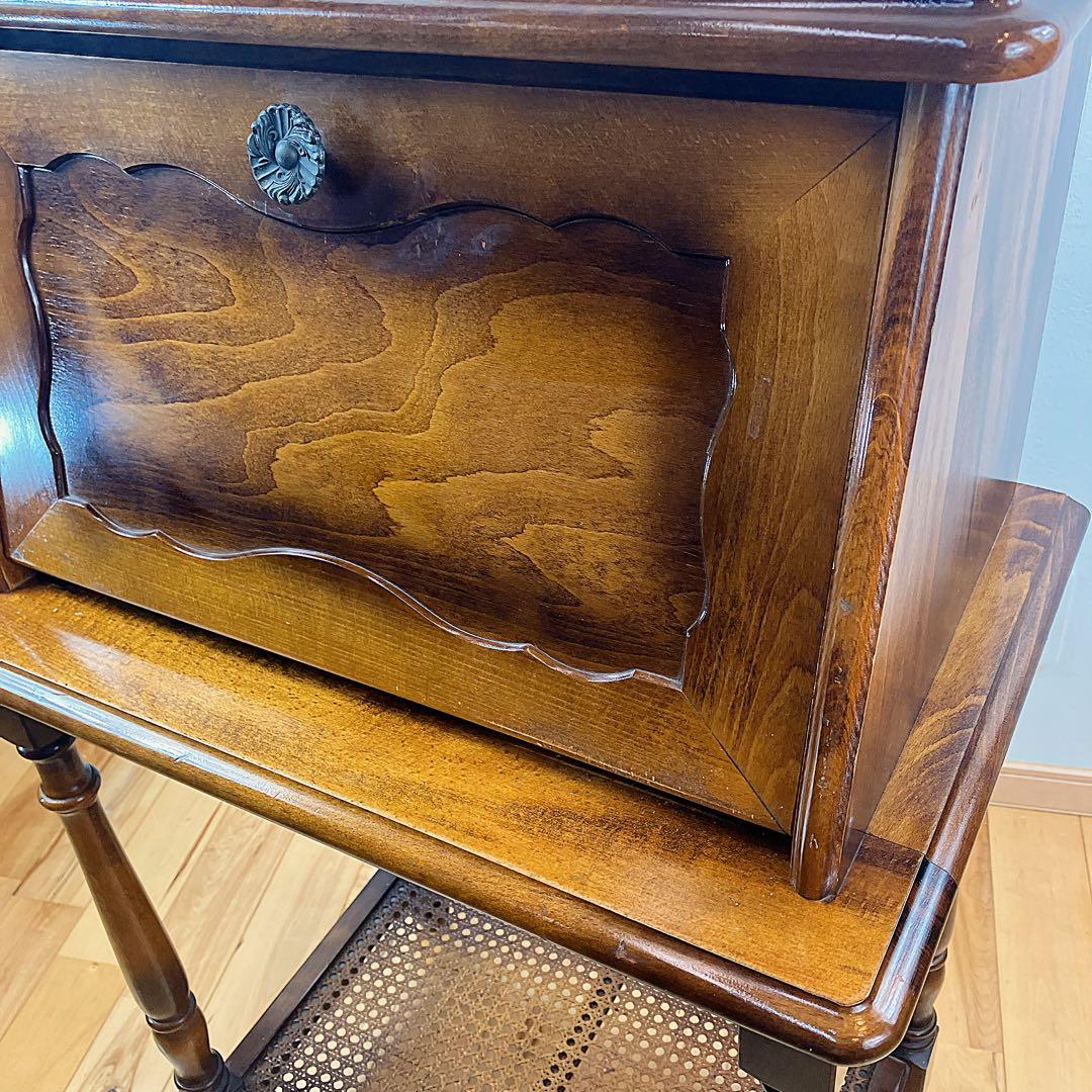 Sale. 80’s オールドカリモク　コロニアル ライティングデスク