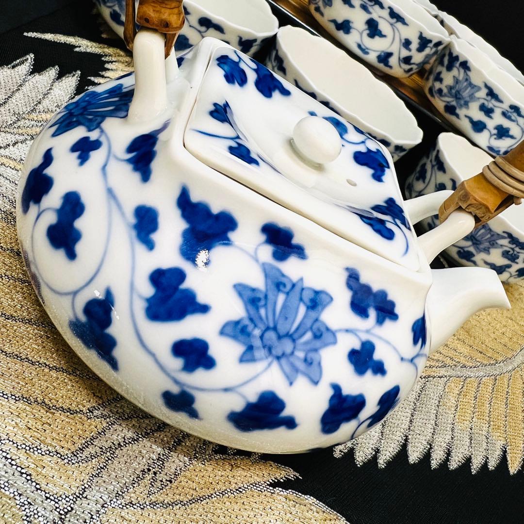 有田焼　宮内庁御用達　レトロ　深川製磁　染付唐草文　急須1客&茶碗9客