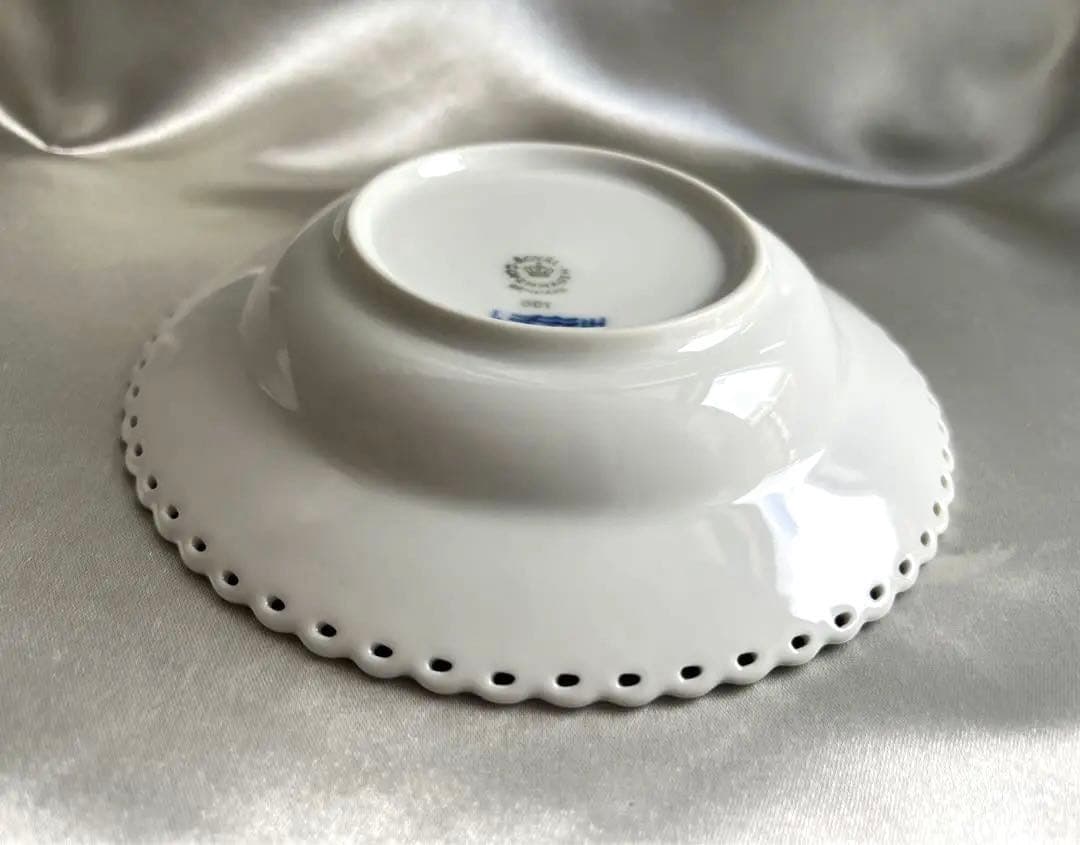 【未使用】稀少★ロイヤルコペンハーゲン　フルレース　ディーププレート15㎝