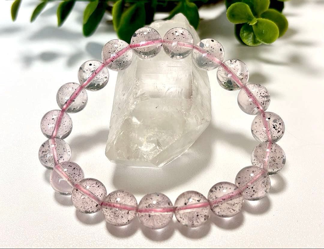 究極品質　光を纏いし女神の聖石　幻のブラックマイカインヒマラヤローズクォーツ