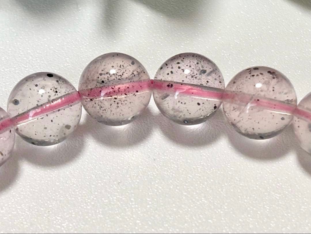 究極品質　光を纏いし女神の聖石　幻のブラックマイカインヒマラヤローズクォーツ