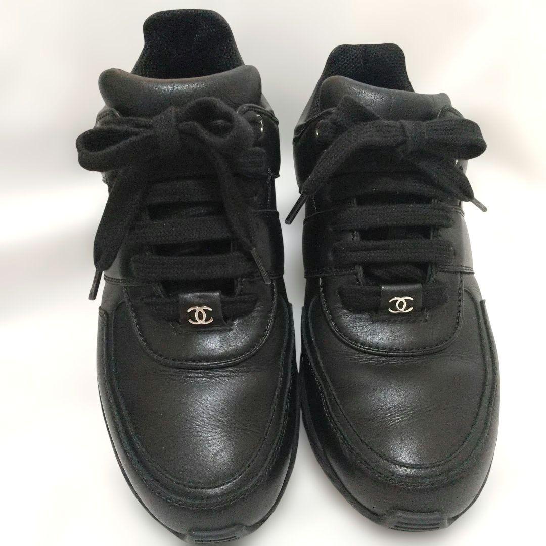 美品 CHANEL ブラック レザースニーカー 37 (24cm)