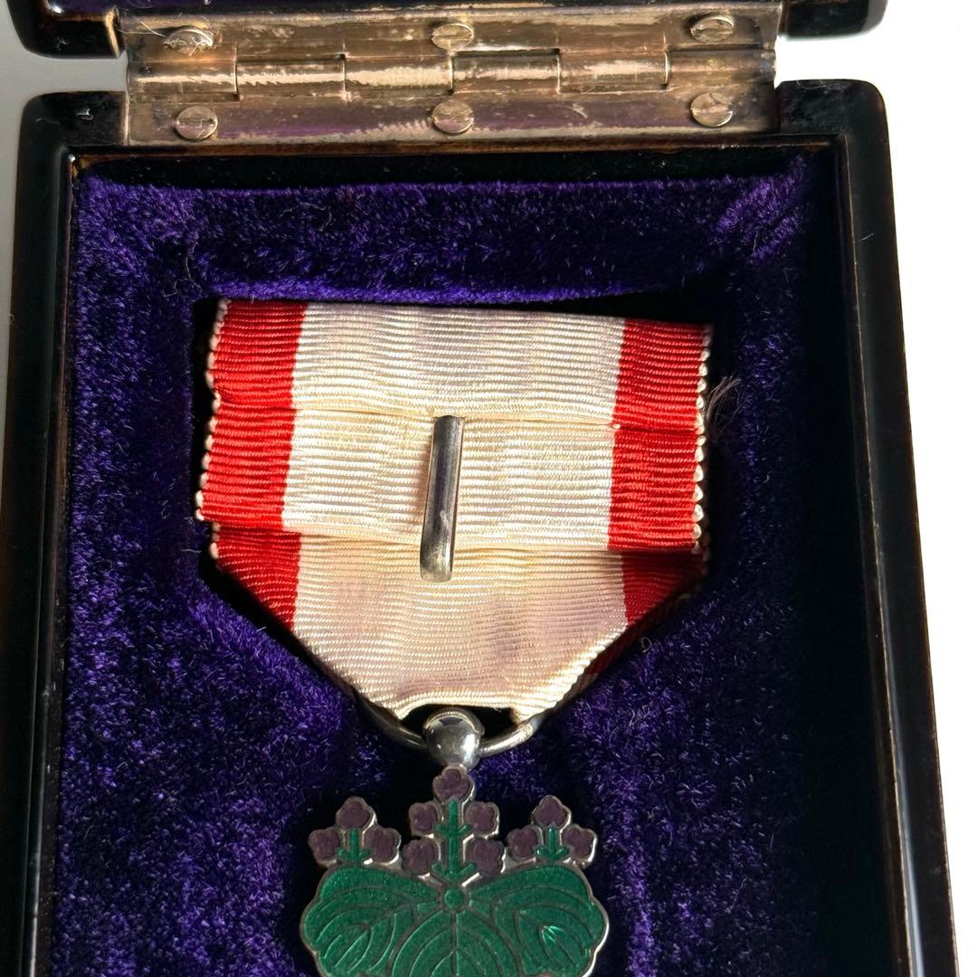 K*N様 勲六等単光旭日章 旧日本軍 金文字共箱付 勲章【NN1130-1】