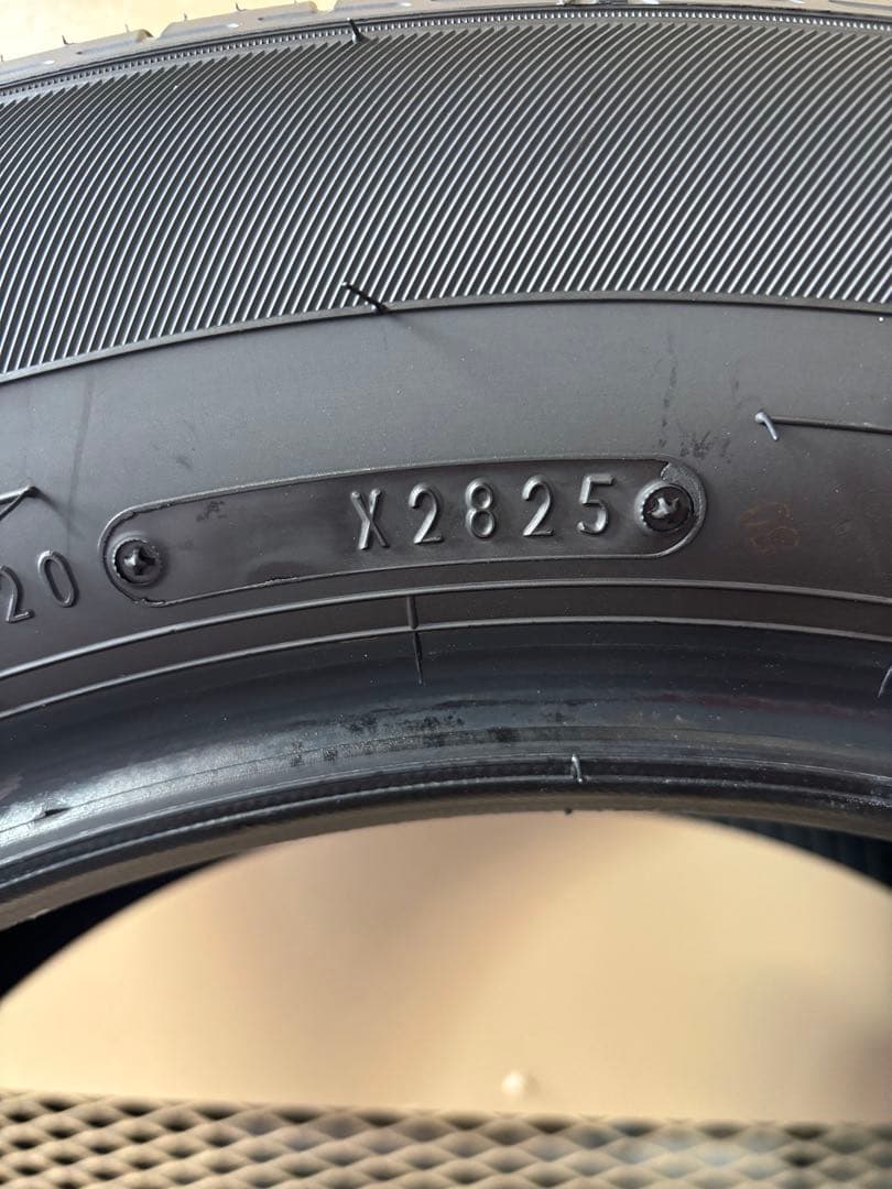 【新車外し】DUNLOP 205/60R16 サマータイヤ ノア90系