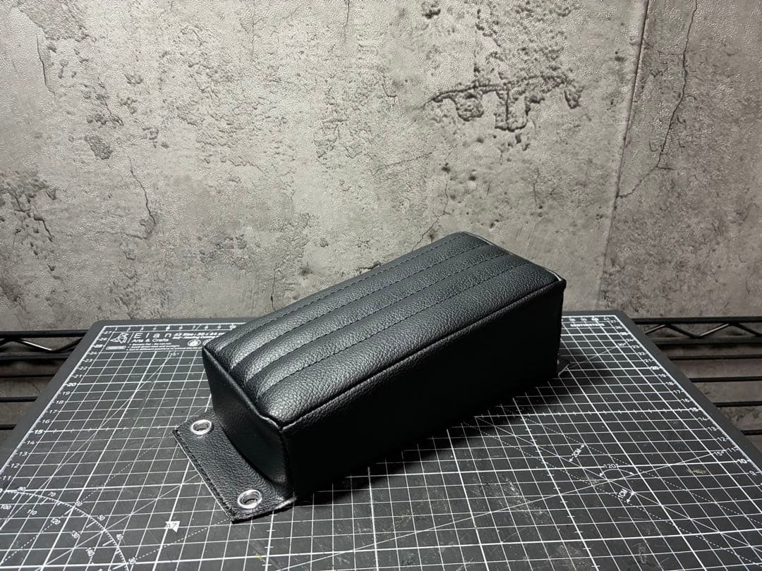 72ピリオンパッド ピリオンシート ベイツ　ハーレー　トライアンフ　チョッパー