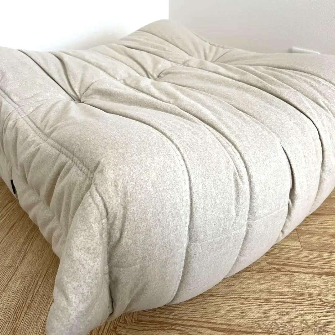 リーンロゼ トーゴ 50周年限定生地　パフ ベージュ DENDEN オットマン