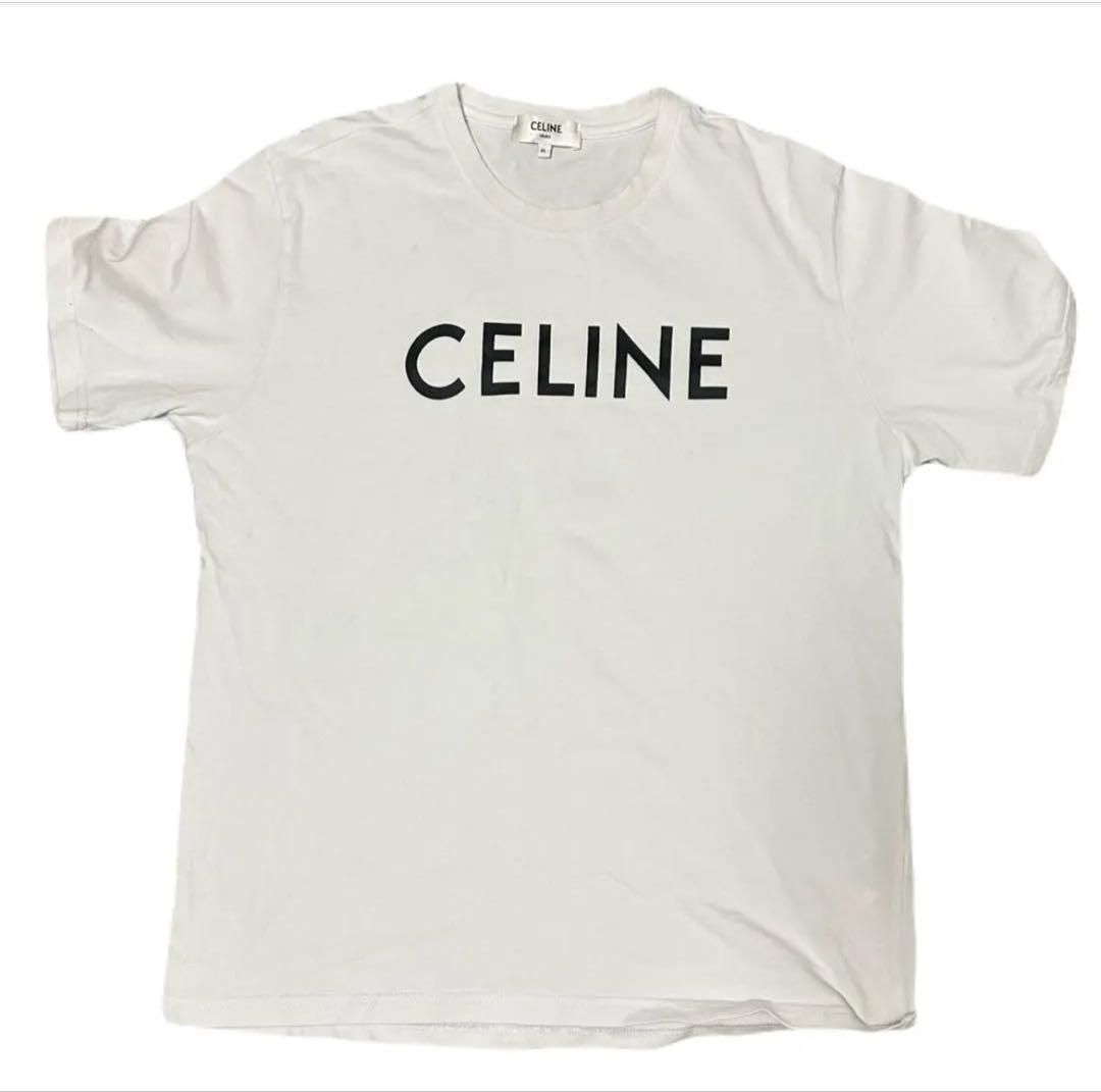 CELINEのTシャツです
