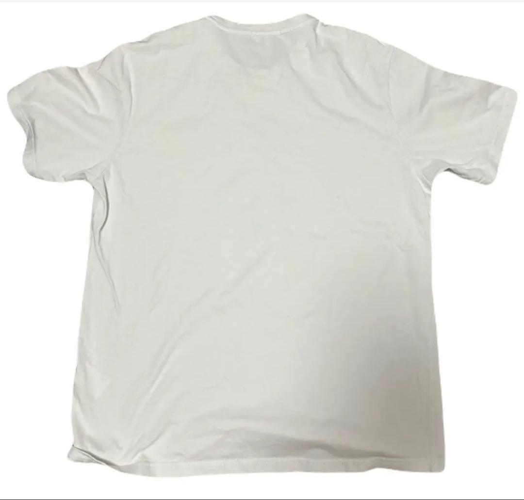 CELINEのTシャツです