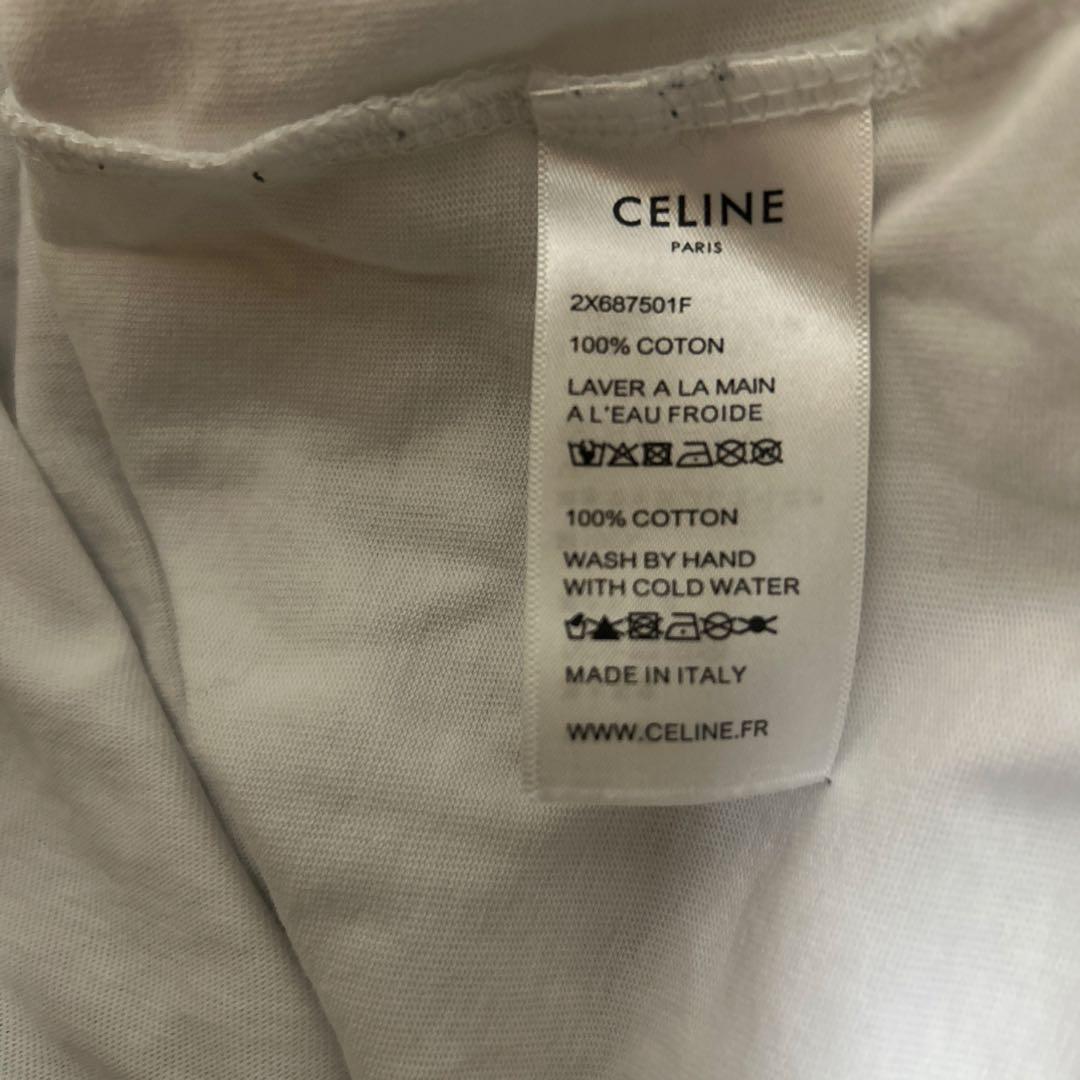 CELINEのTシャツです