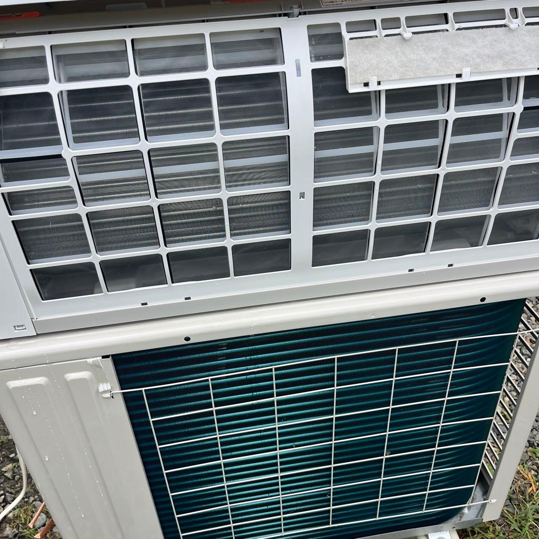 2023年製　クリーニング済　パナソニック　8畳用　エアコン　ノクリア