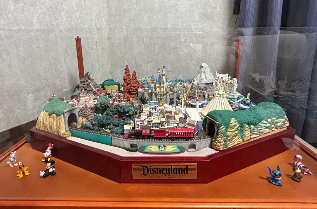 【お値下げしました】ディアゴスティーニ ディズニーランド ジオラマ 完成品