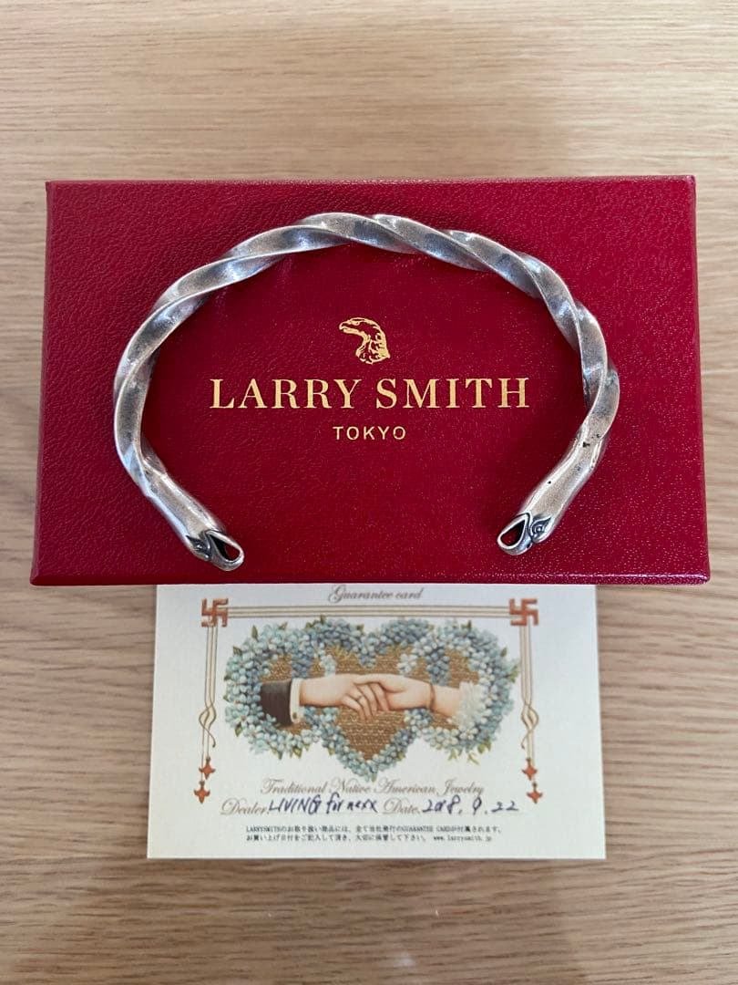 日*1様 LARRY SMITH シルバーバングル ツイストデザイン