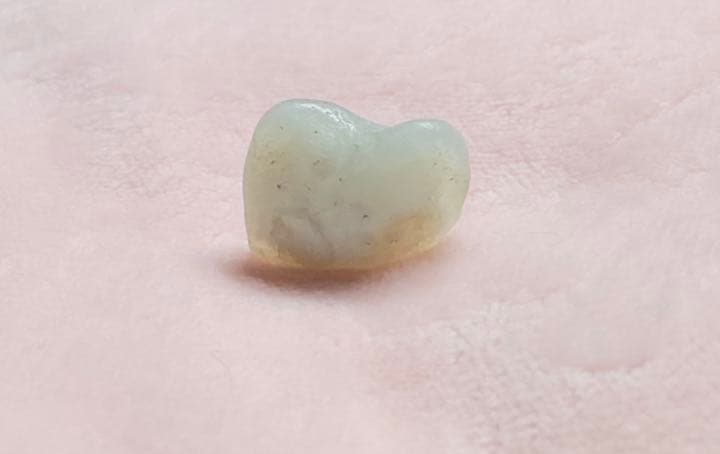 【珍品】京都府産　めのう　原石　歯　国産鉱物　標本　メノウ　瑪瑙