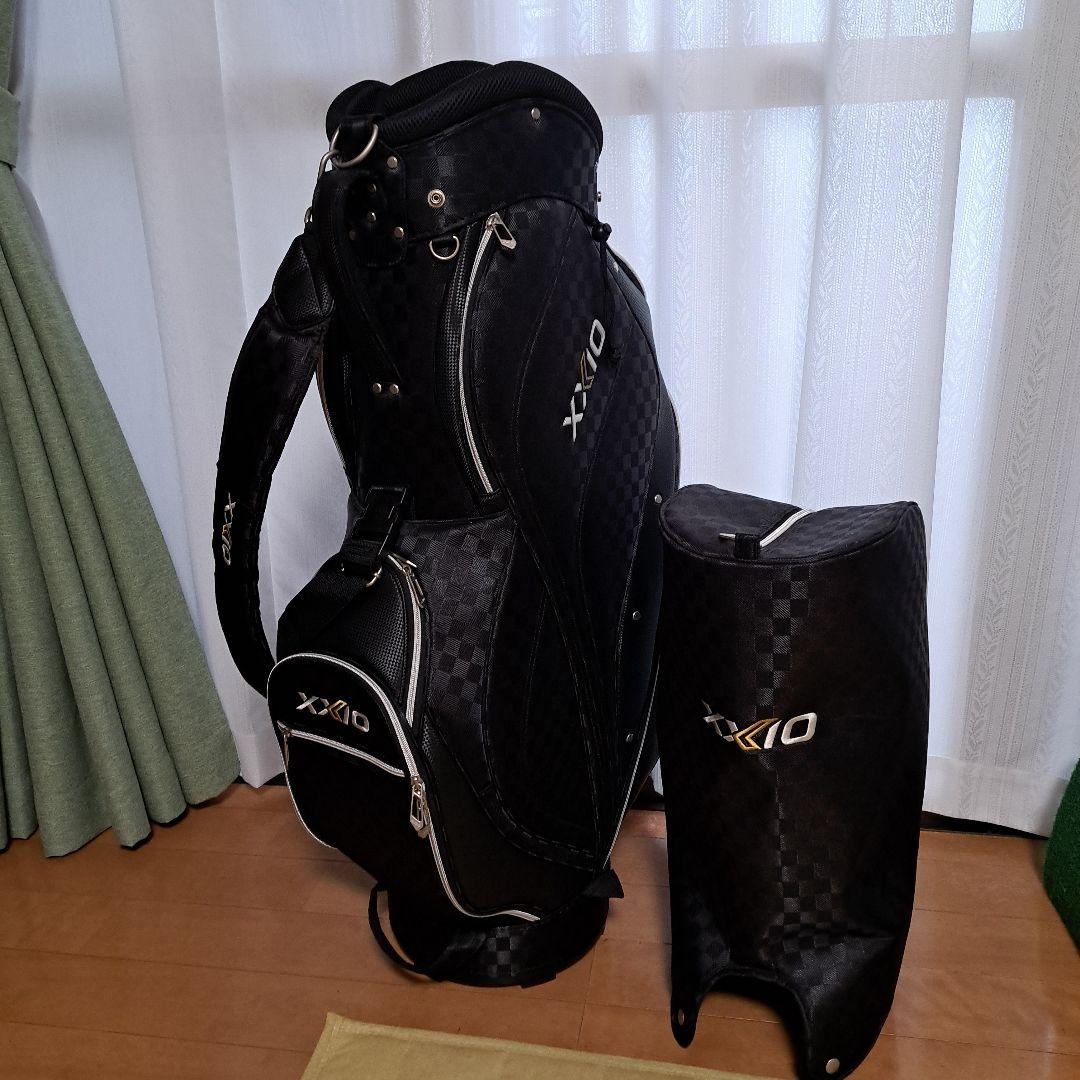 ゼクシオキャディバック、極美品！。9～9.5インチ。フード付き。