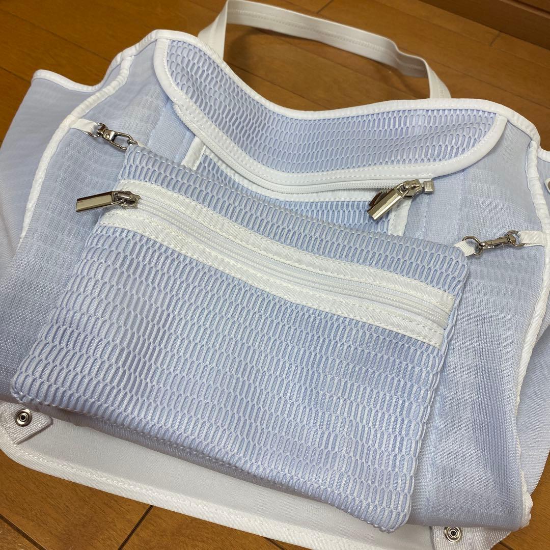 qbag paris ネストM ジップ付 トート　マザーズバッグ アイスブルー