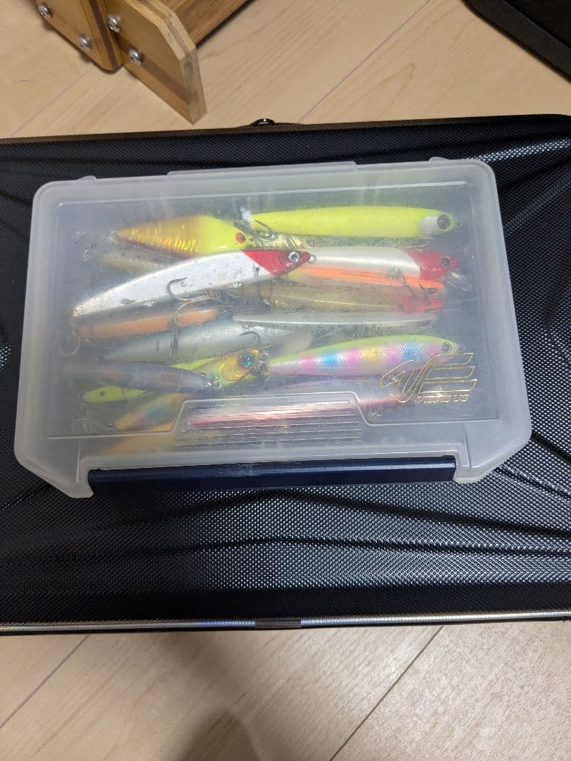 シーバスルアー 17個セット クリアケース付き