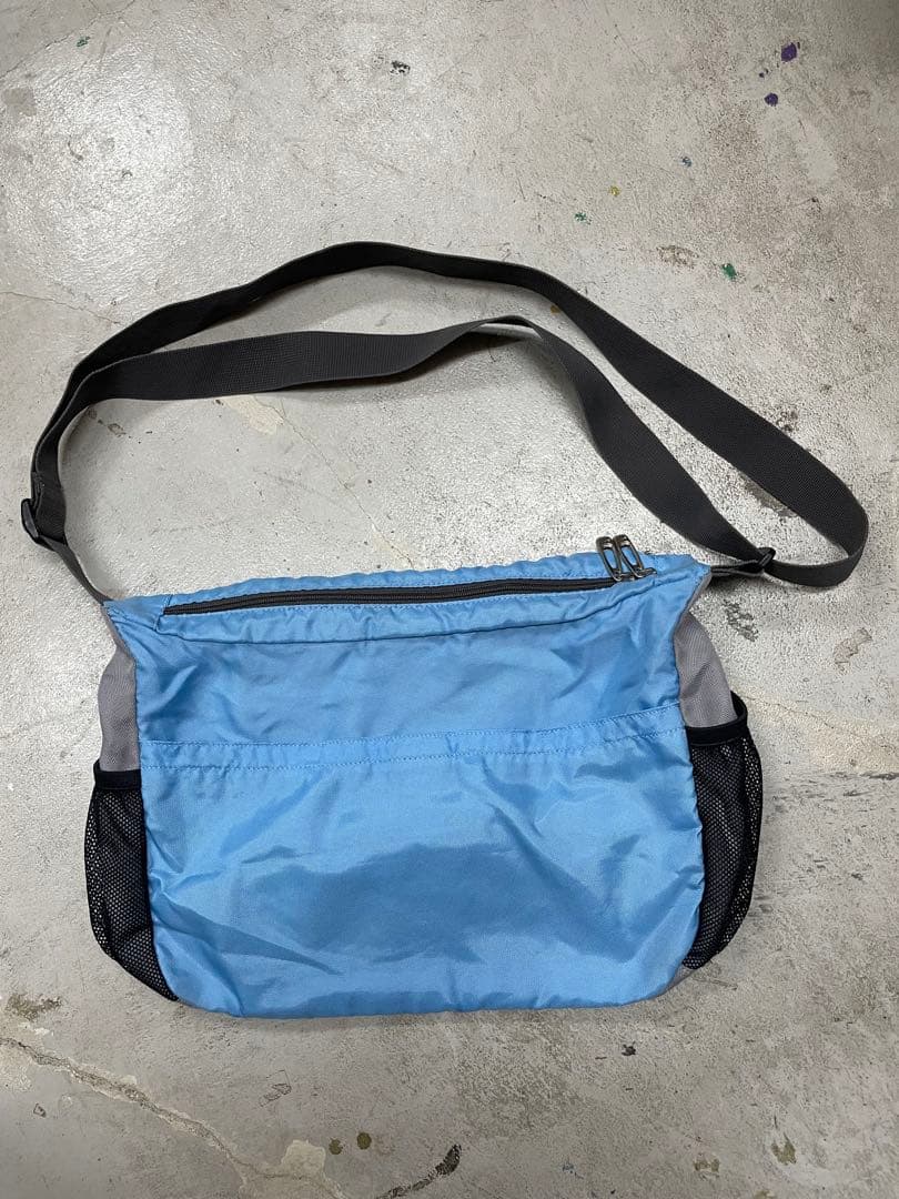 90s NIKE ナイキ　ショルダーバック　y2k 水色　刺繍 ナイロン　テック