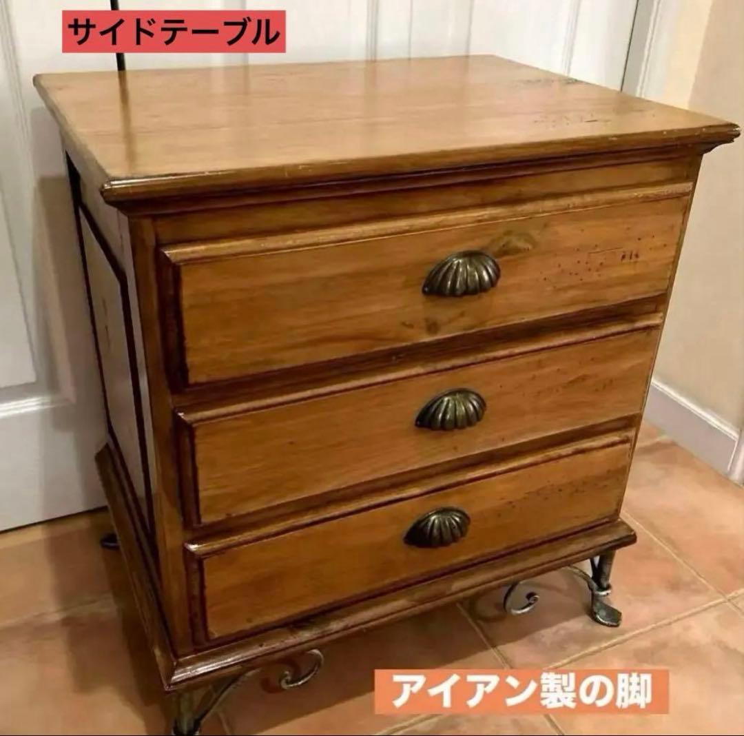 ✨アンティーク調な三段チェスト ✨脚は希少なアイアン製★シェルハンドル