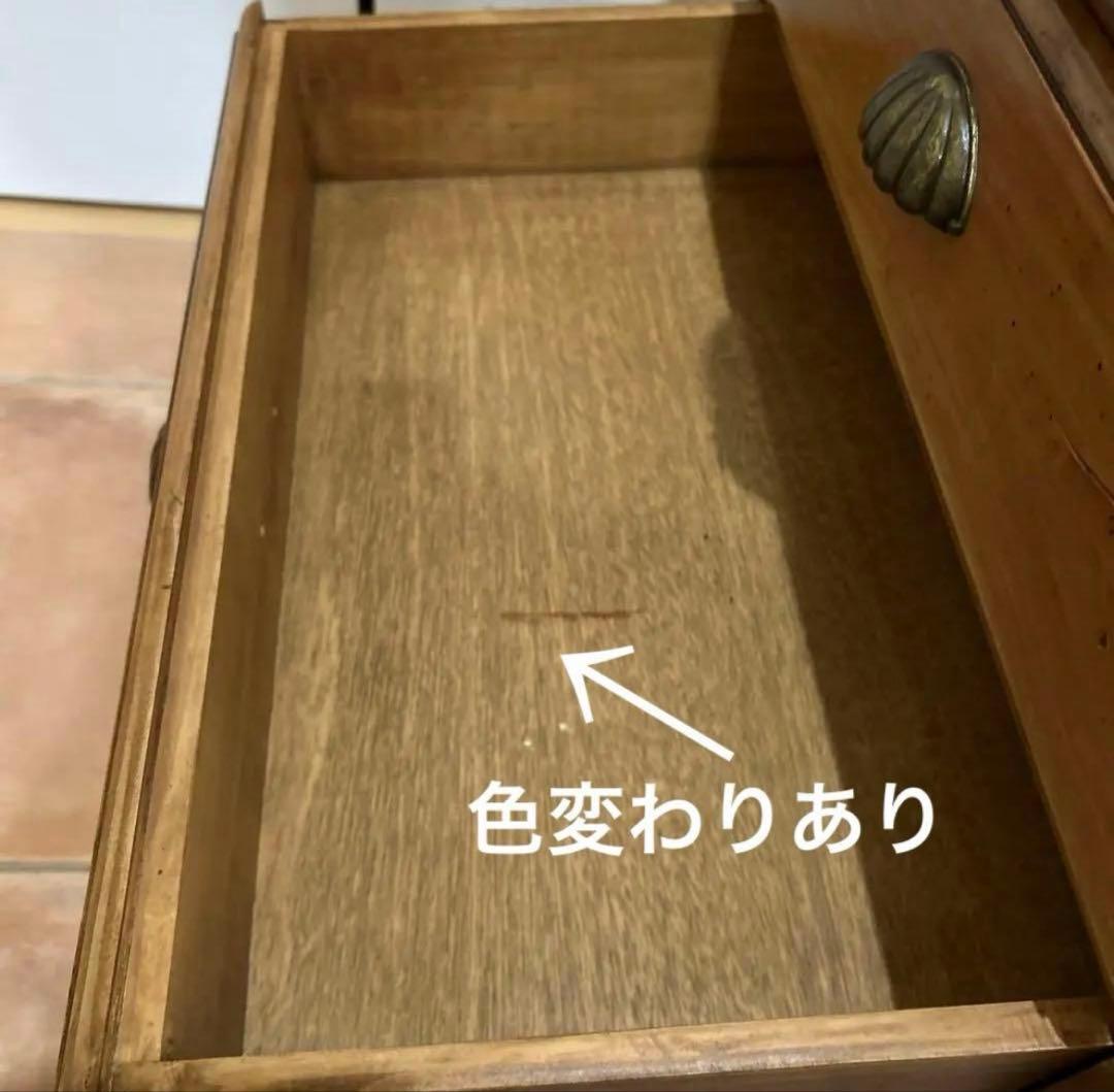 ✨アンティーク調な三段チェスト ✨脚は希少なアイアン製★シェルハンドル