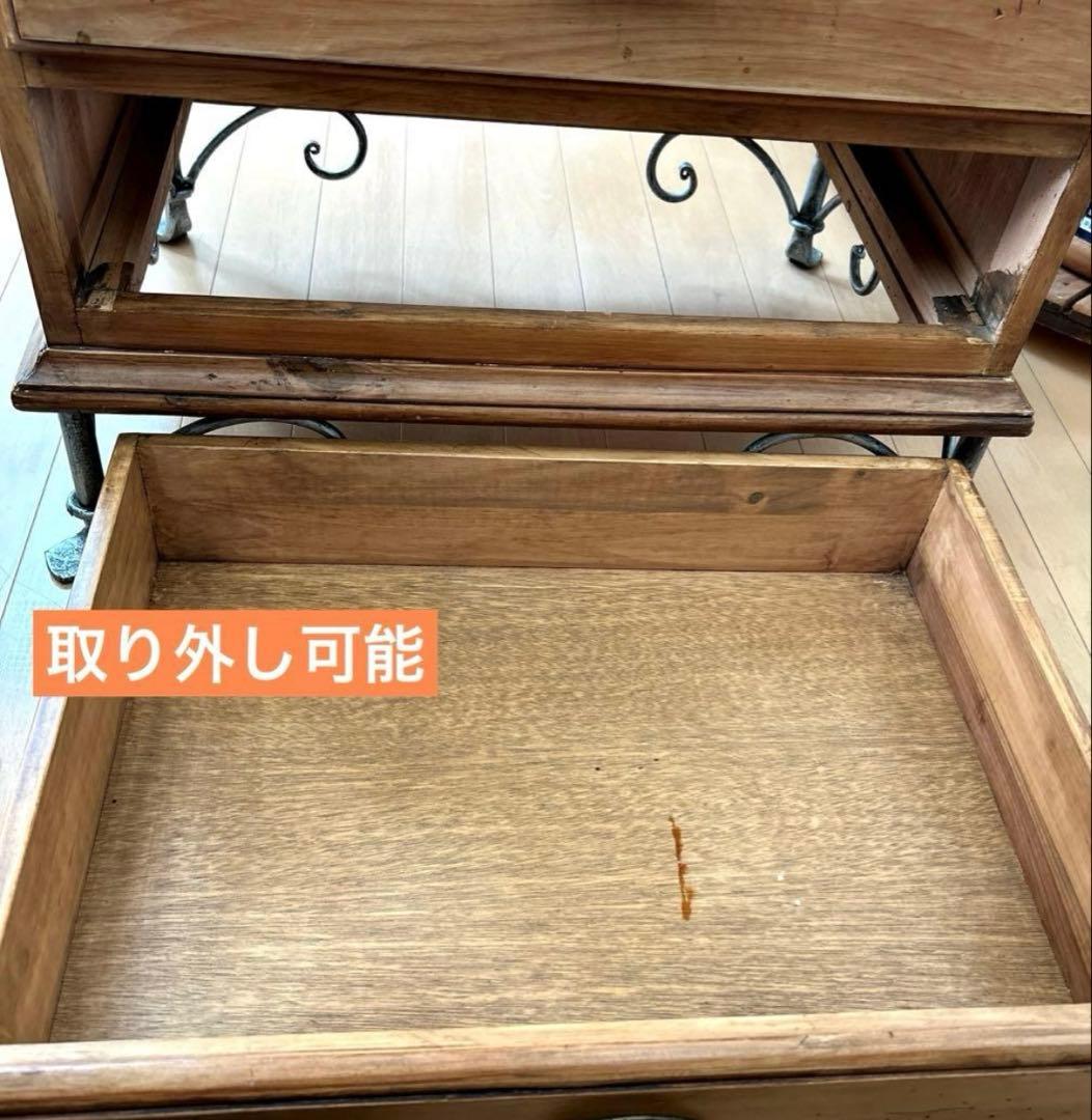 ✨アンティーク調な三段チェスト ✨脚は希少なアイアン製★シェルハンドル