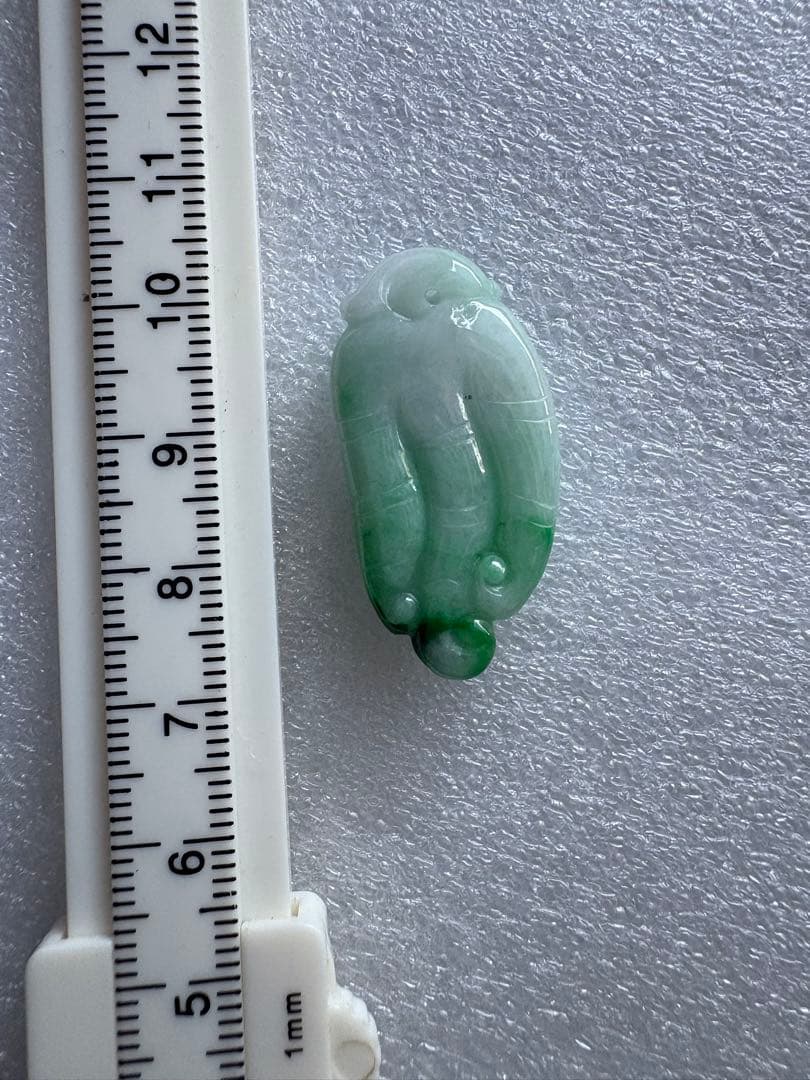 天然翡翠保証　鑑別付き