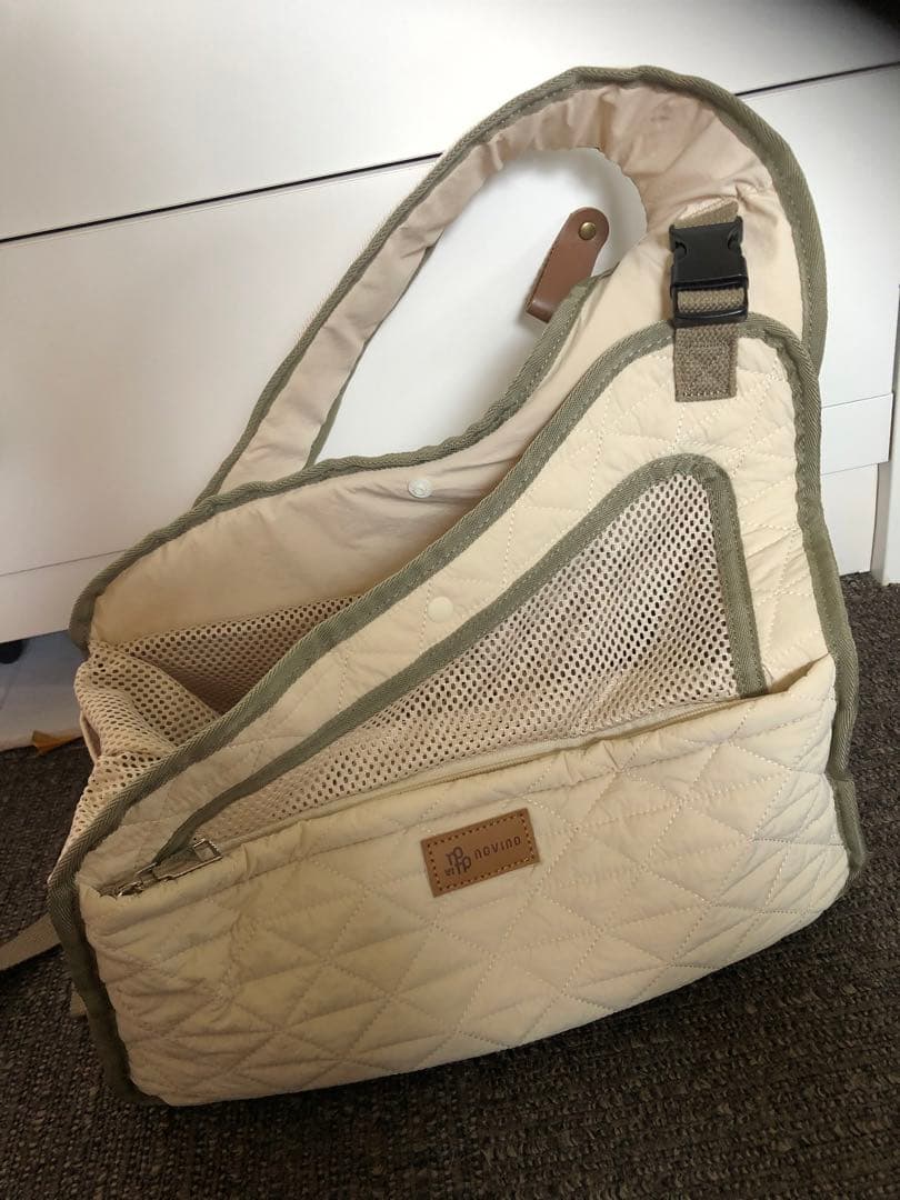 フロントスリングバッグ　犬用抱っこ紐　DADADA/ novino