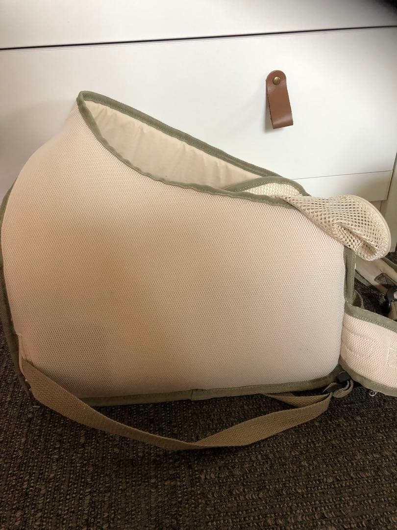 フロントスリングバッグ　犬用抱っこ紐　DADADA/ novino