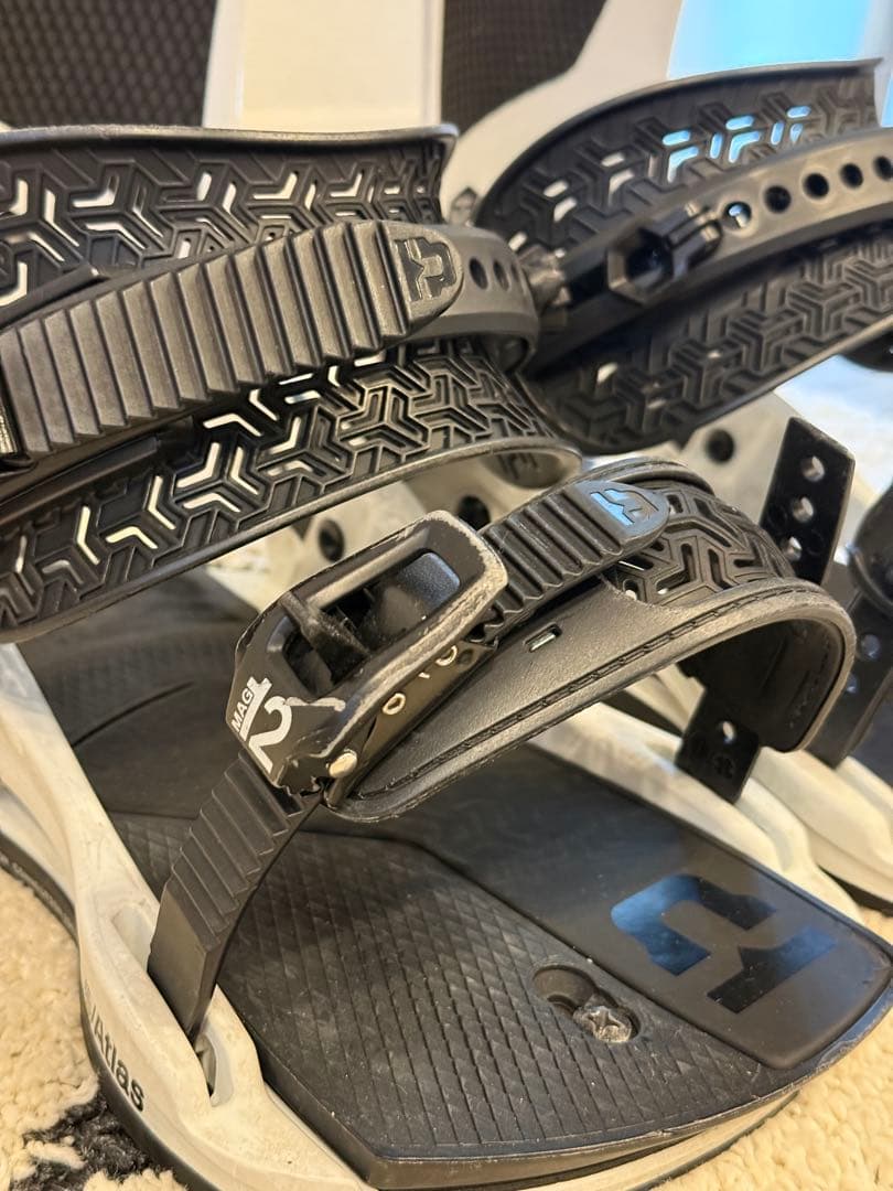 UNION ATLAS バインディング　White Mサイズ