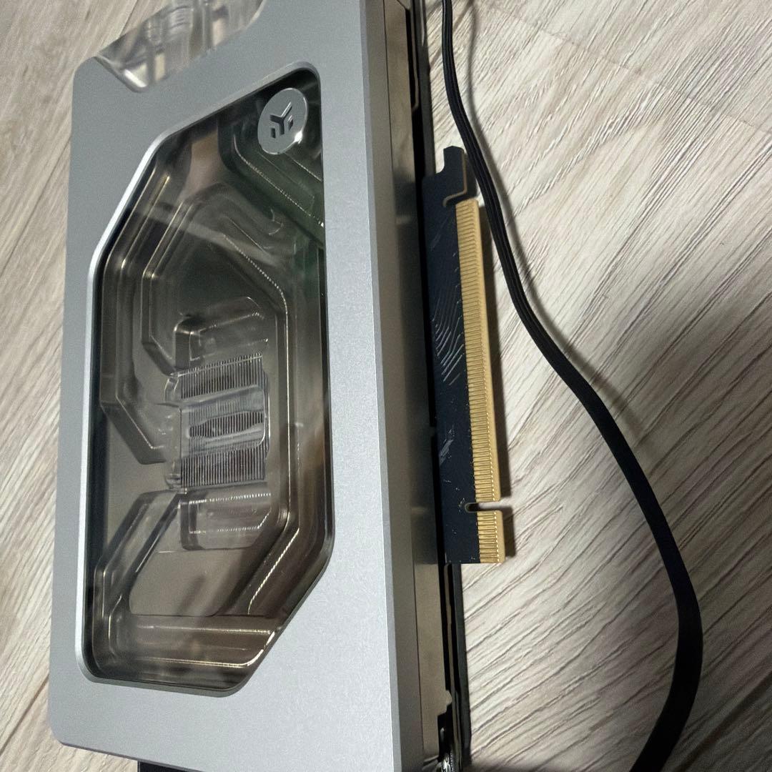 E*n様 NVIDIA RTX 3090 Ti Founders Edition
